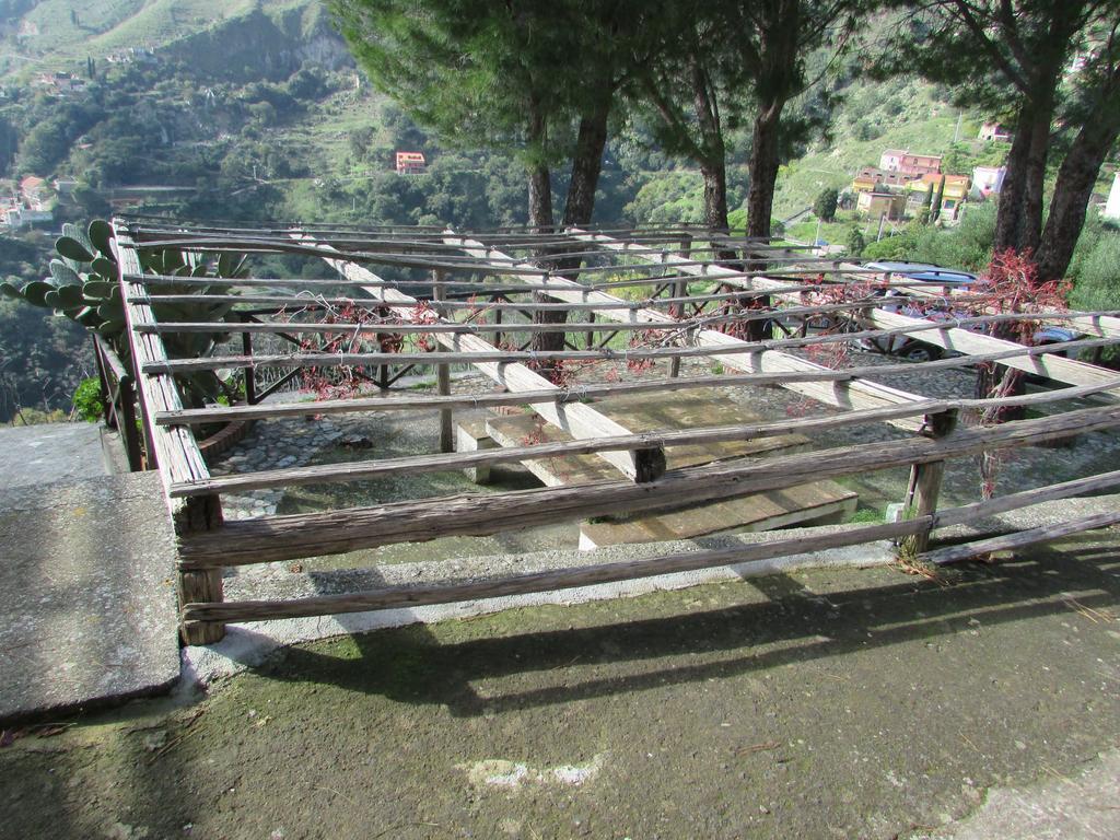 Rifugio Dei Tre Pini ξενώνας Castelmola Εξωτερικό φωτογραφία