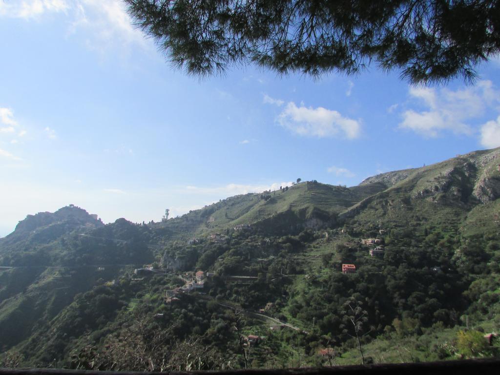 Rifugio Dei Tre Pini ξενώνας Castelmola Εξωτερικό φωτογραφία